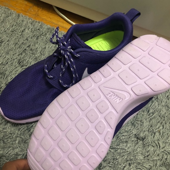 NIke Roshe Run - Court Purple - Picture 5 of 5